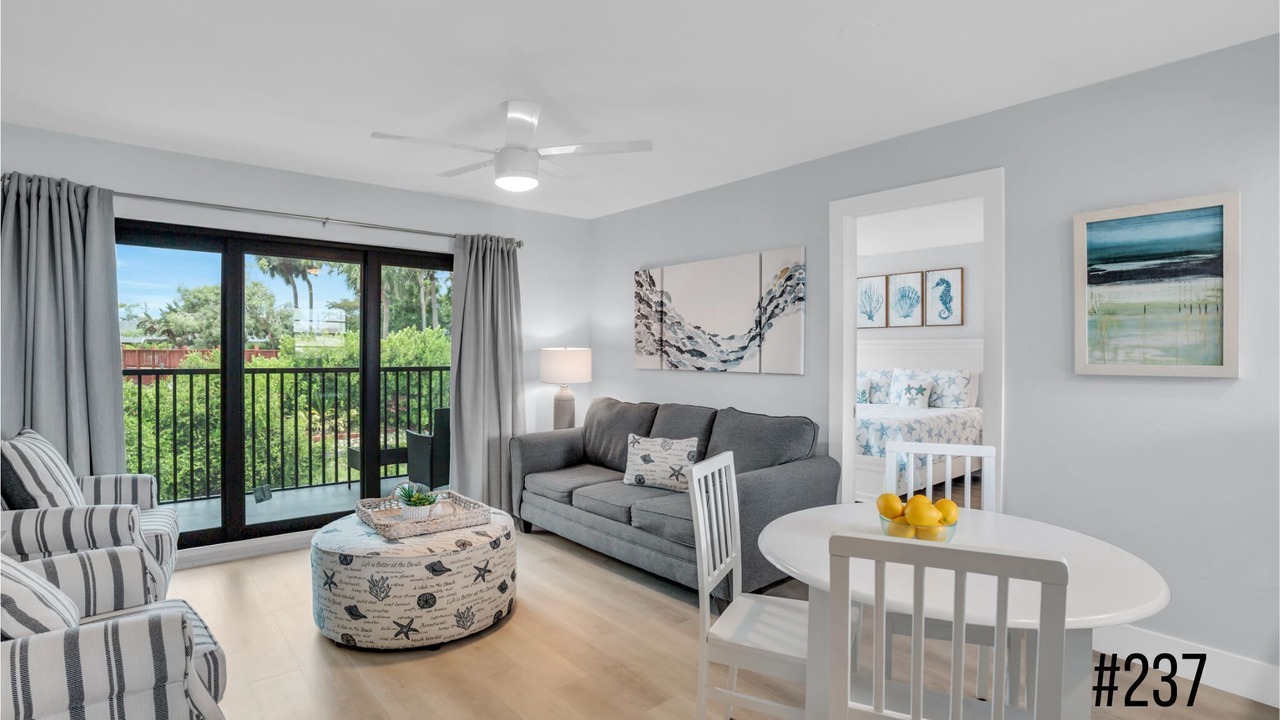 Photo of Livingroom in Park Shore