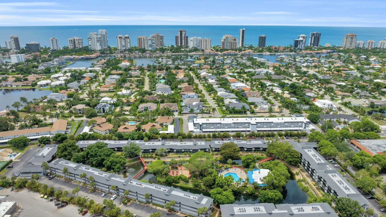 Photo of Outdoor in Park Shore