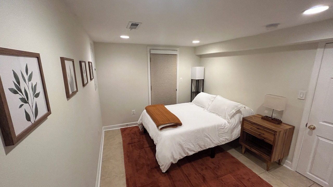 Photo of Bedroom in Columbia Heights