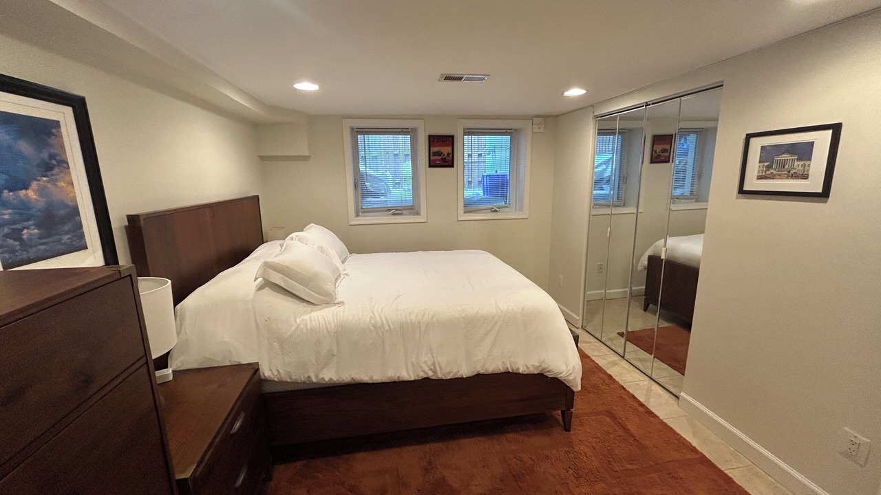 Photo of Bedroom in Columbia Heights