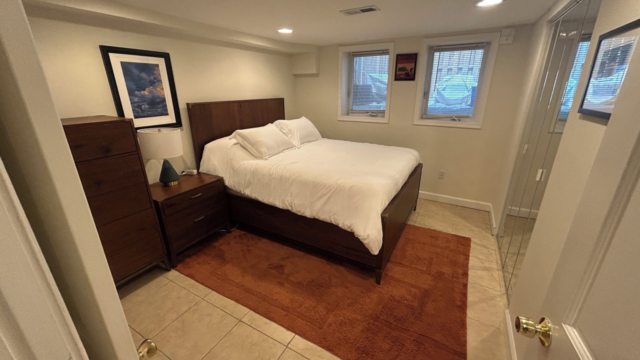 Photo of Bedroom in Columbia Heights