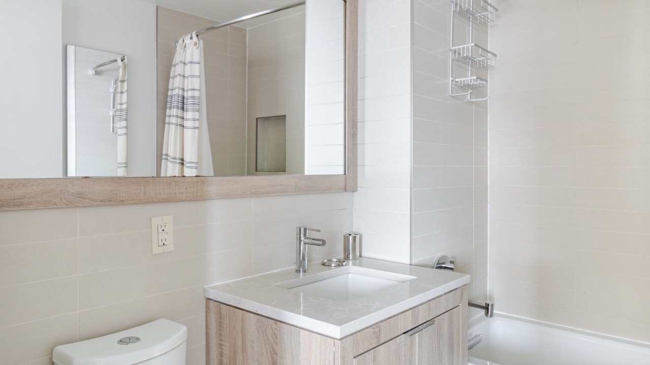 Photo of Bathroom in Hunters Point