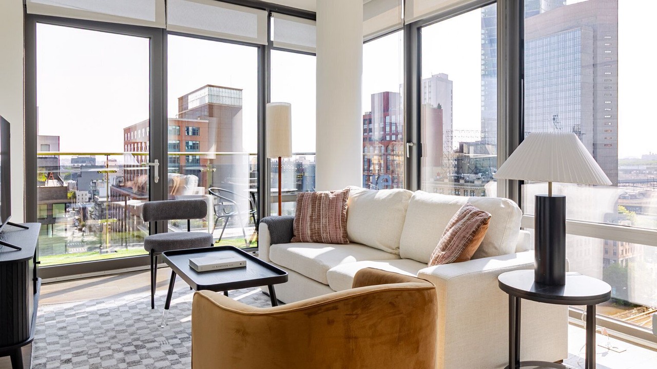 Photo of Livingroom in Hunters Point