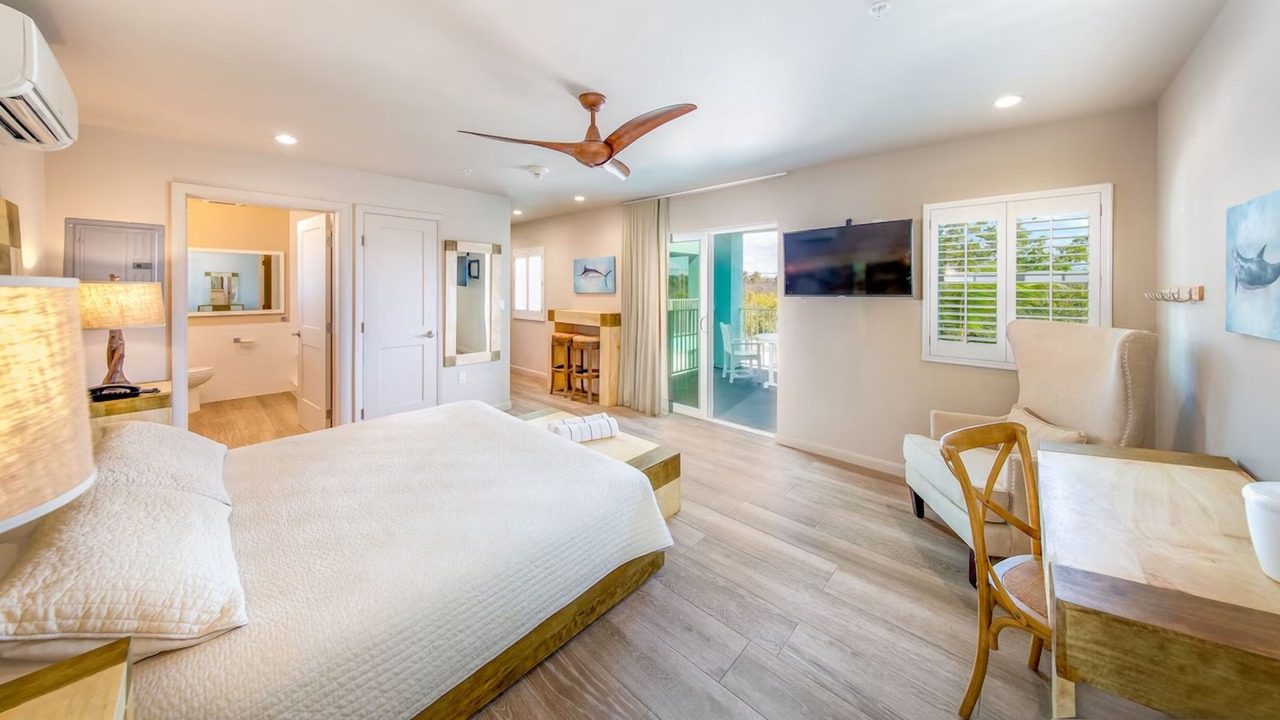 Photo of Bedroom in Long Key