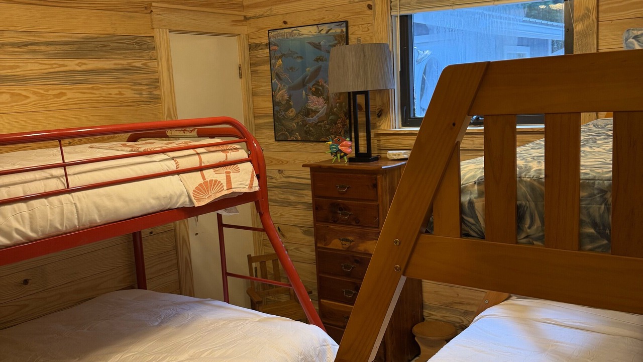 Photo of Bedroom in Alexander City