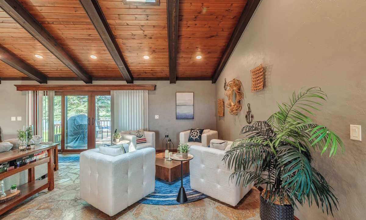 Photo of Bedroom in Suamico