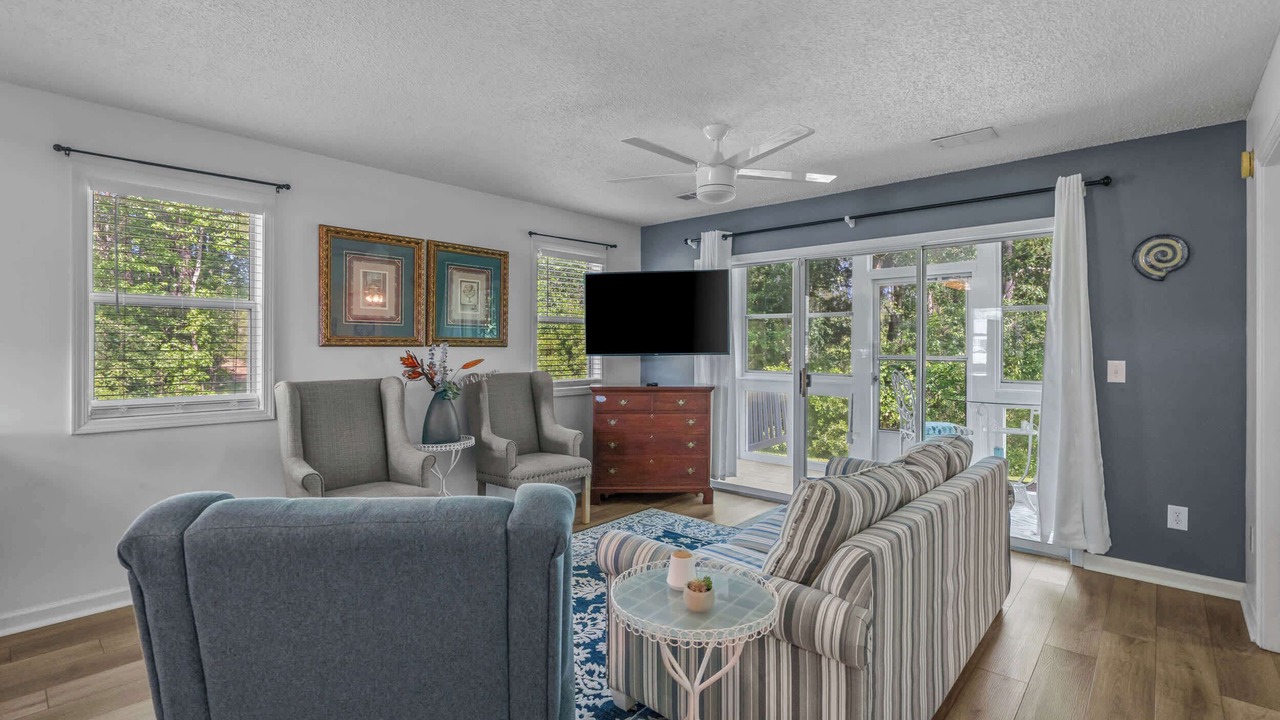 Photo of Livingroom in Surfside Beach