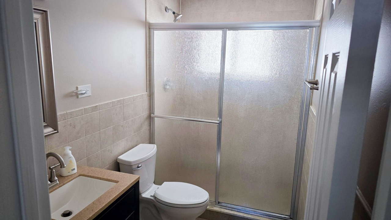 Photo of Bathroom in Marathon