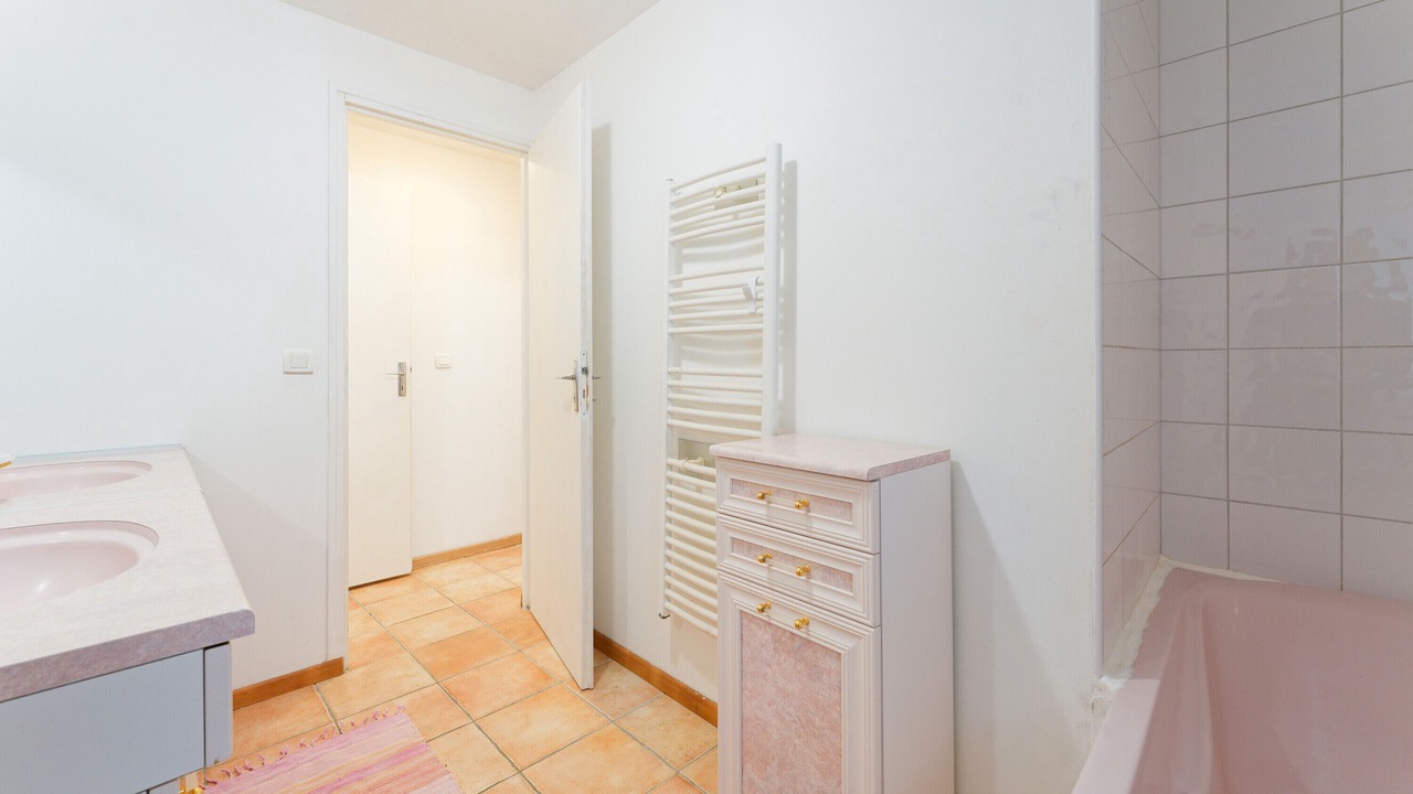 Photo of Bathroom in Montmin