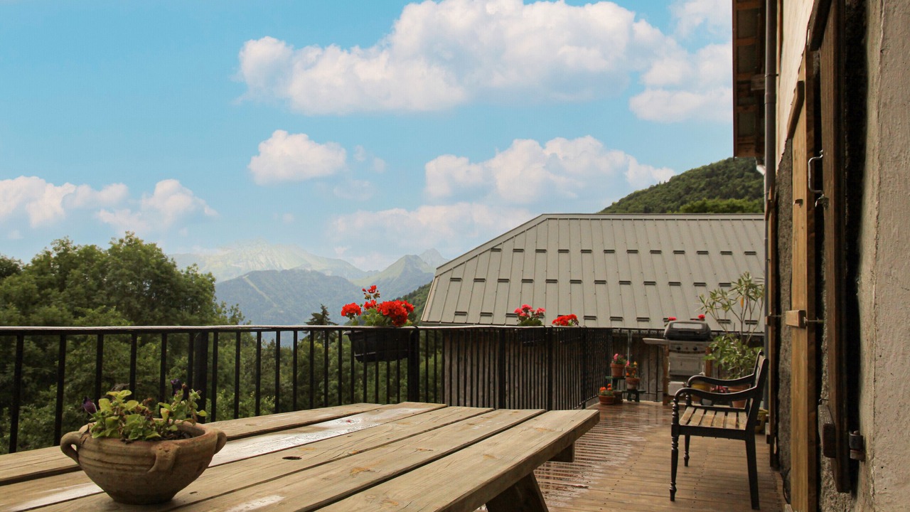 Photo of Outdoor in Montmin