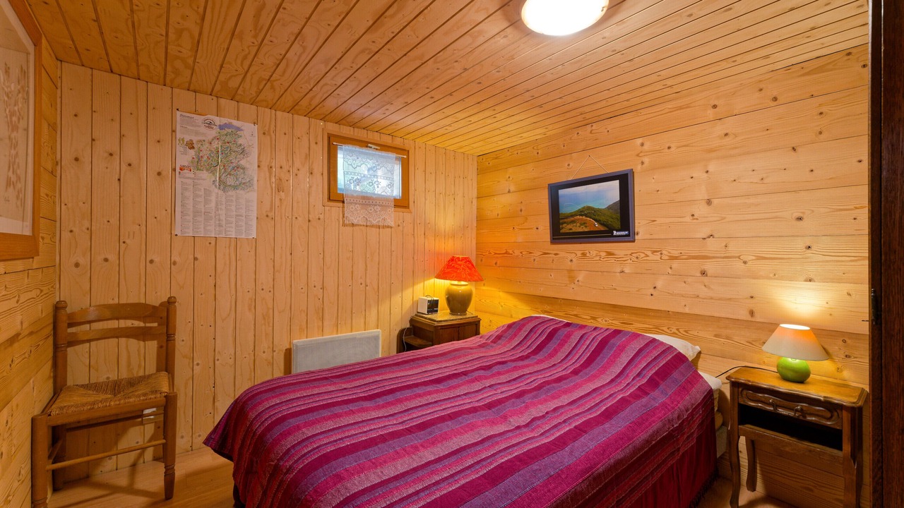 Photo of Bedroom in Montmin