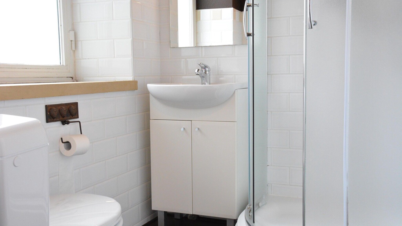 Photo of Bathroom in Coo