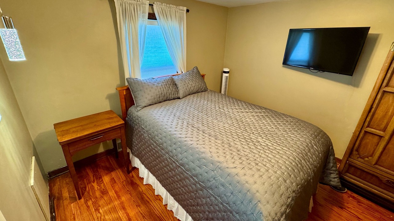 Photo of Bedroom in Dark Hollow Woods
