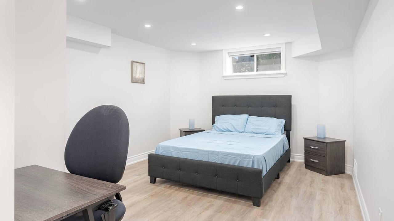 Photo of Bedroom in Richmond Hill
