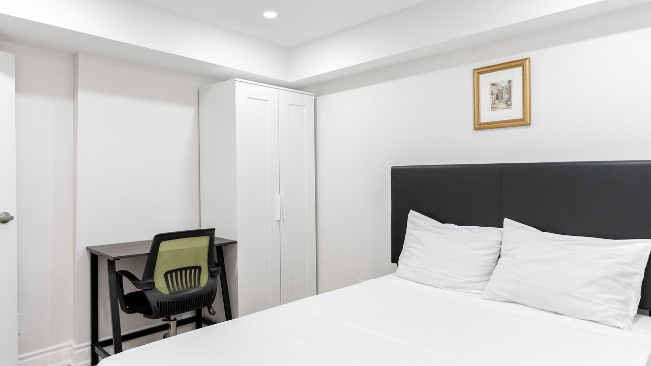 Photo of Bedroom in Richmond Hill