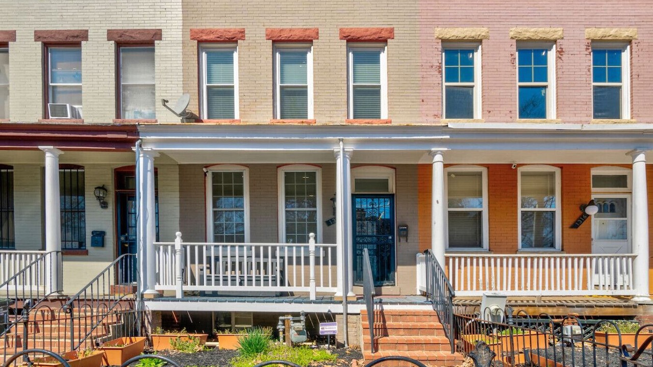 Photo of Outdoor in H Street Corridor