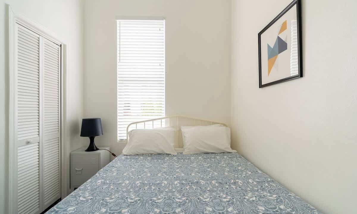 Photo of Bedroom in Hosford-Abernethy
