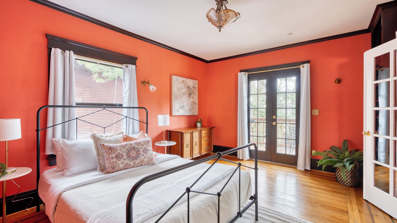 Photo of Bedroom in Alphabet Historic District
