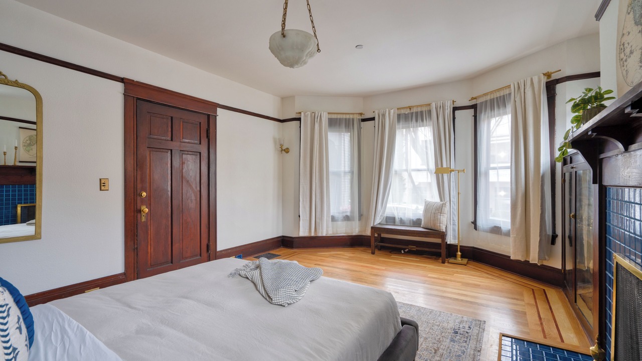 Photo of Bedroom in Alphabet Historic District