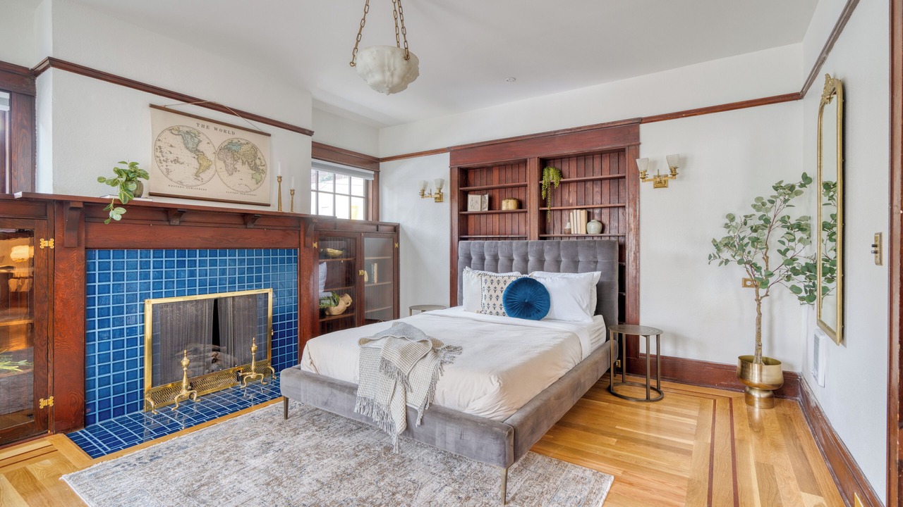Photo of Bedroom in Alphabet Historic District