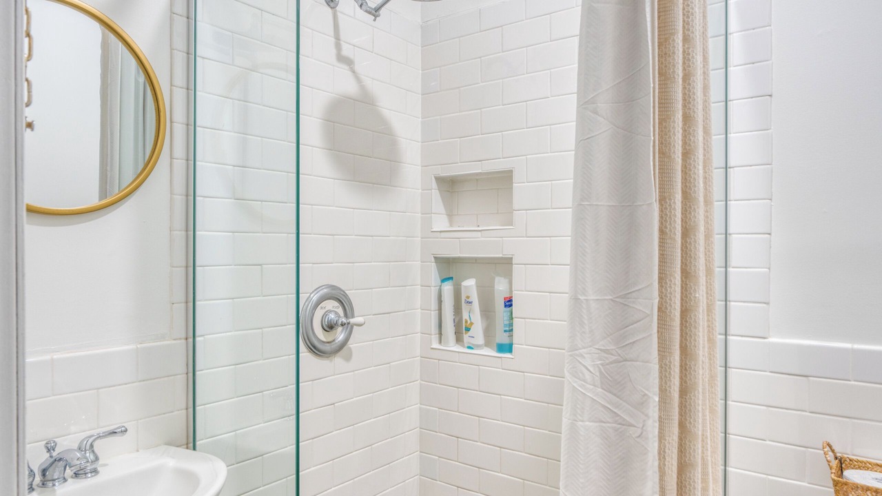 Photo of Bathroom in Alphabet Historic District