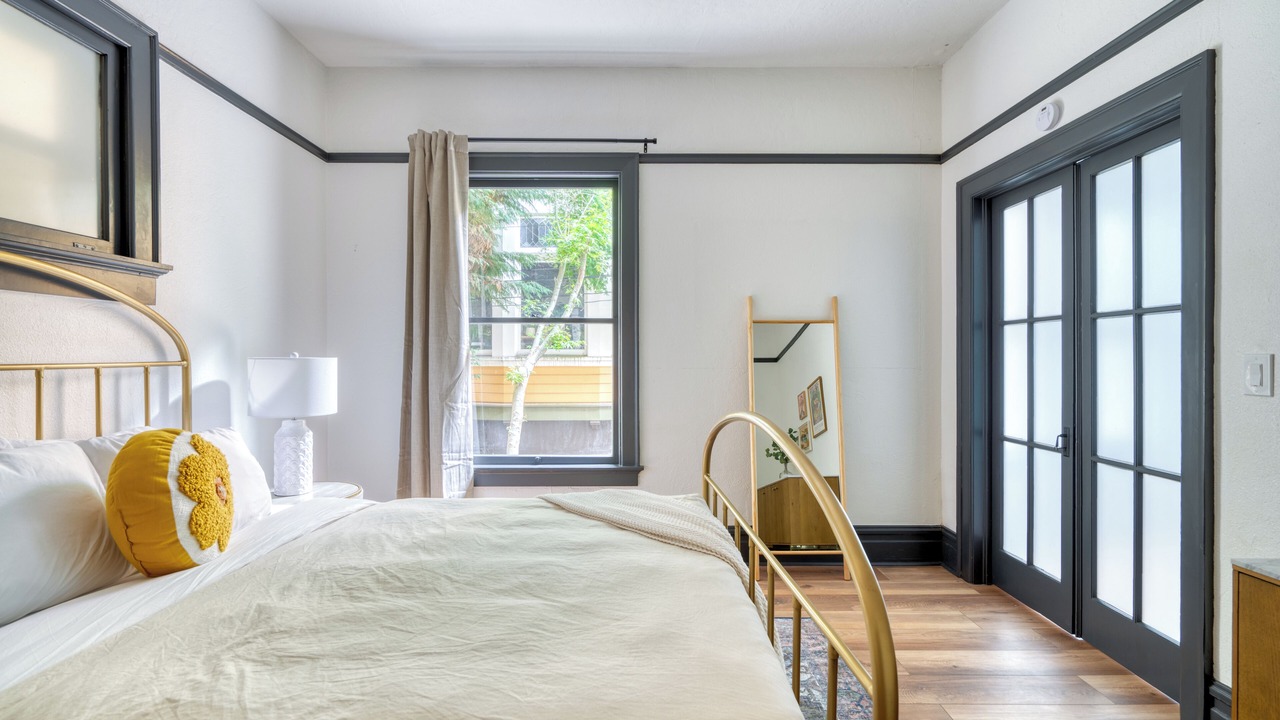 Photo of Bedroom in Nob Hill