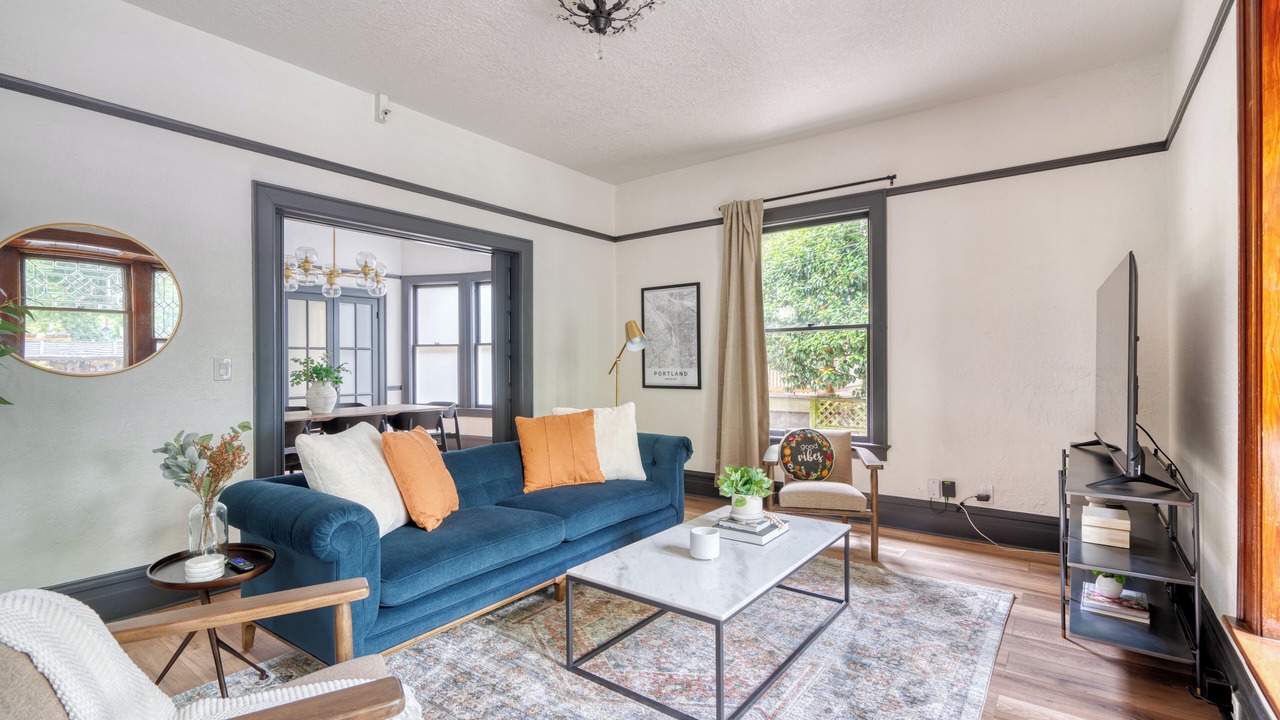 Photo of Livingroom in Nob Hill
