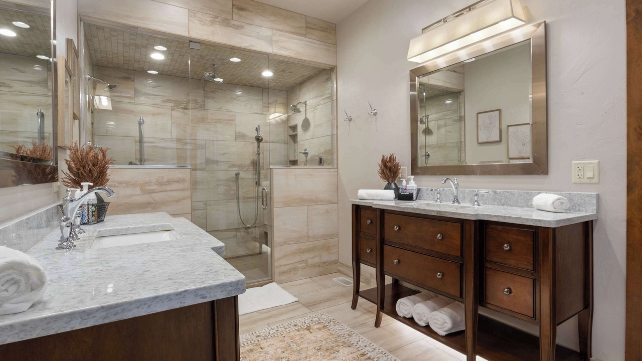 Photo of Bathroom in Sunrise Beach