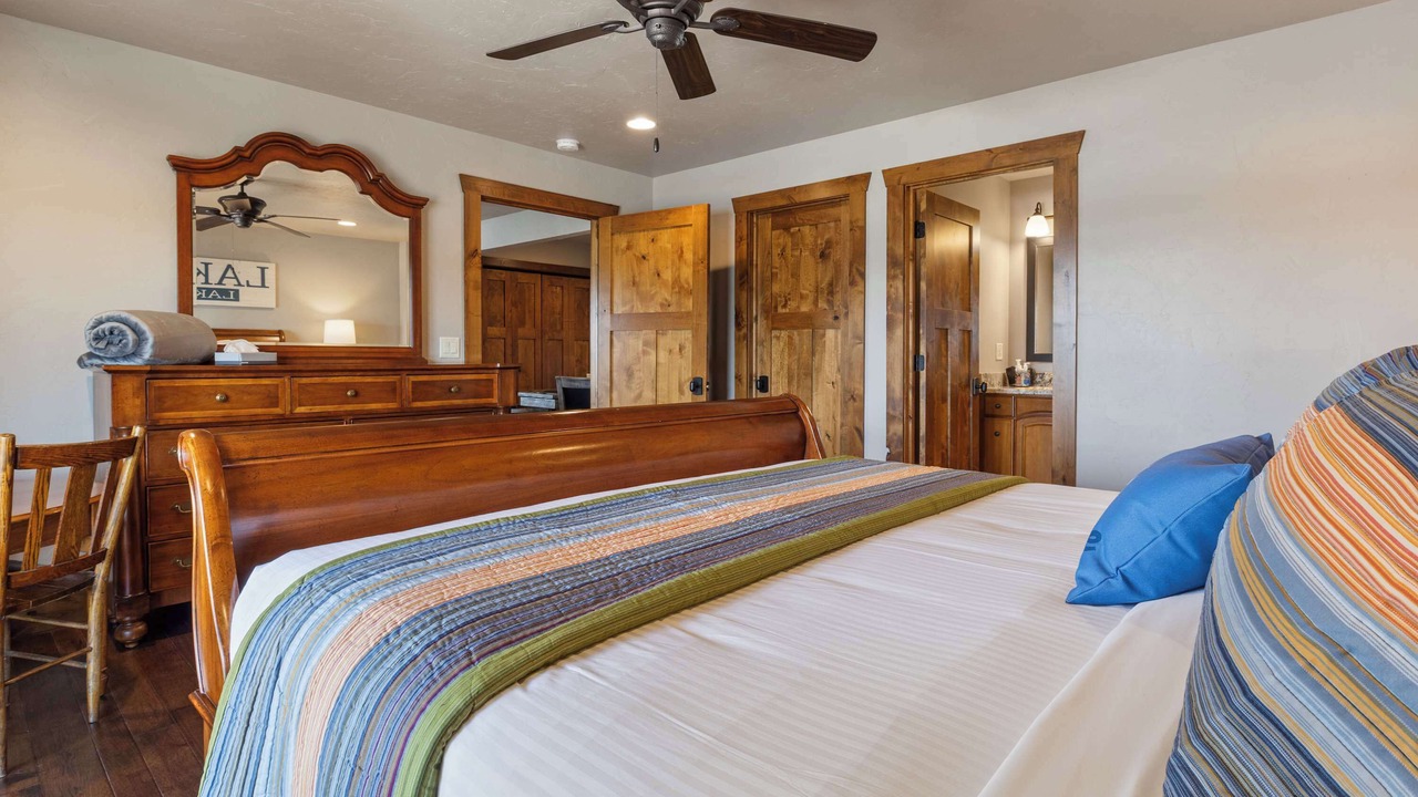 Photo of Bedroom in Sunrise Beach