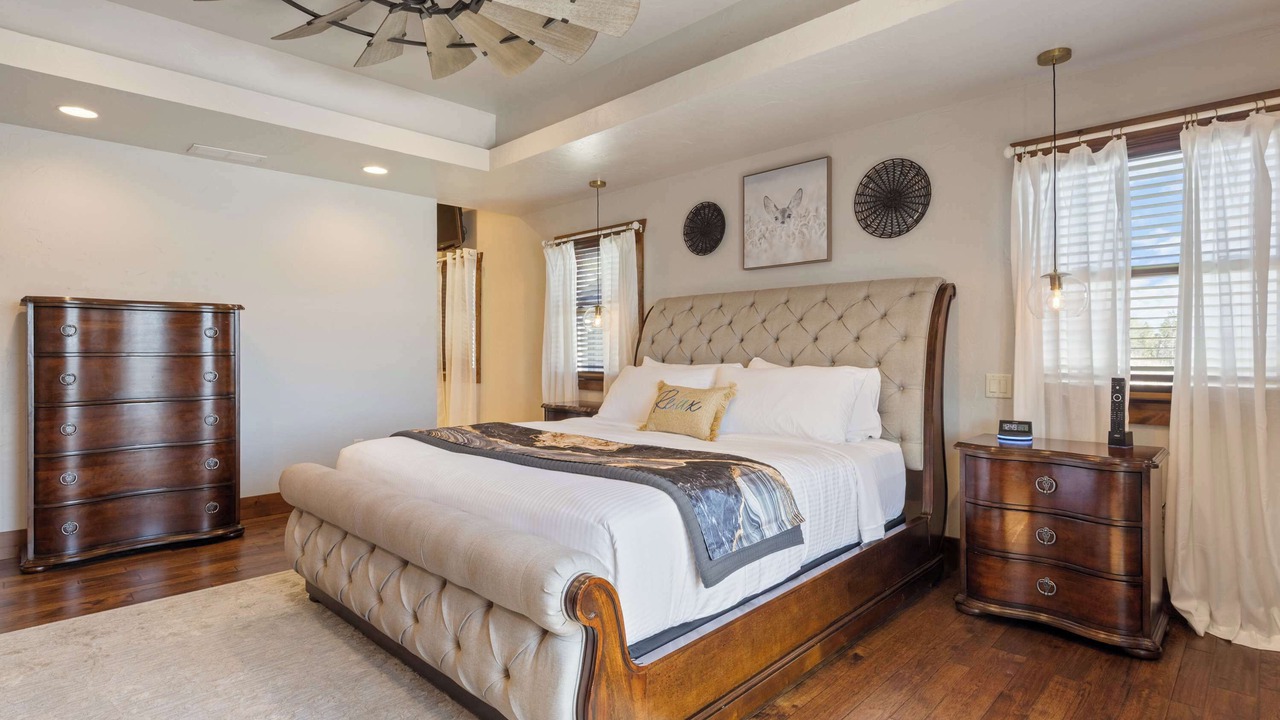 Photo of Bedroom in Sunrise Beach