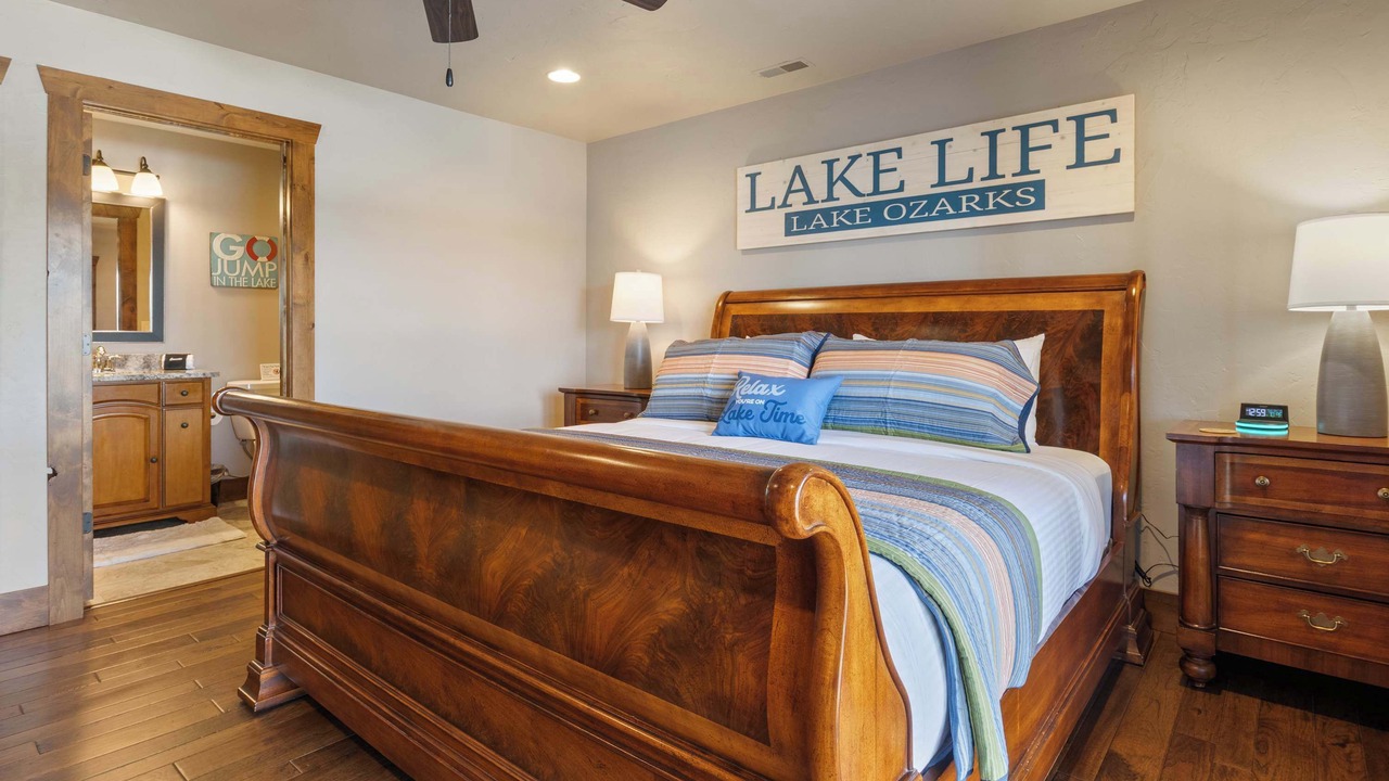Photo of Bedroom in Sunrise Beach