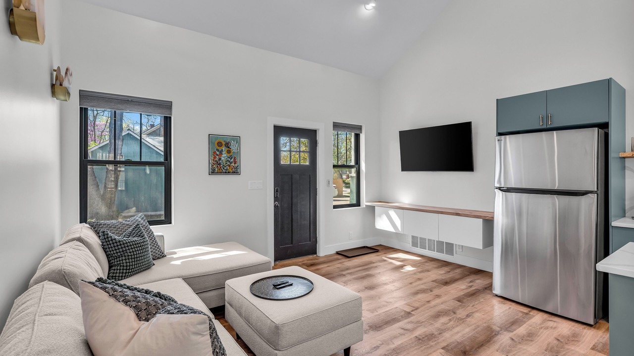 Photo of Livingroom in Lawrence