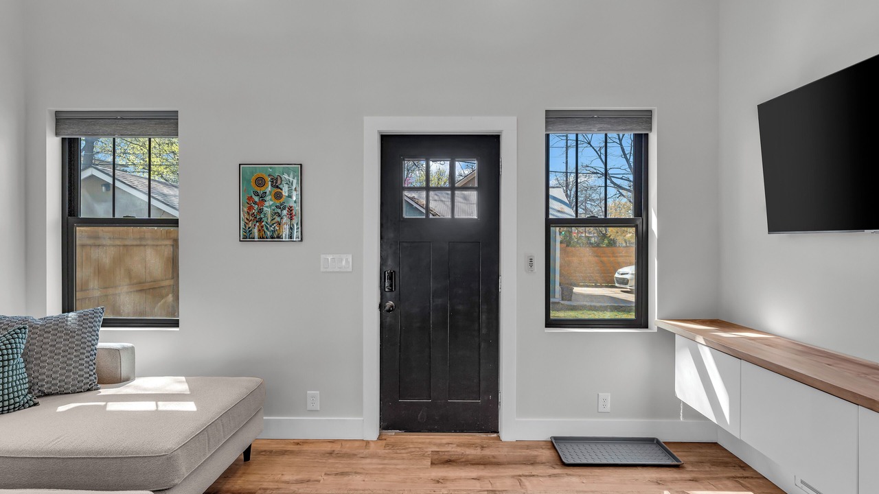Photo of Livingroom in Lawrence