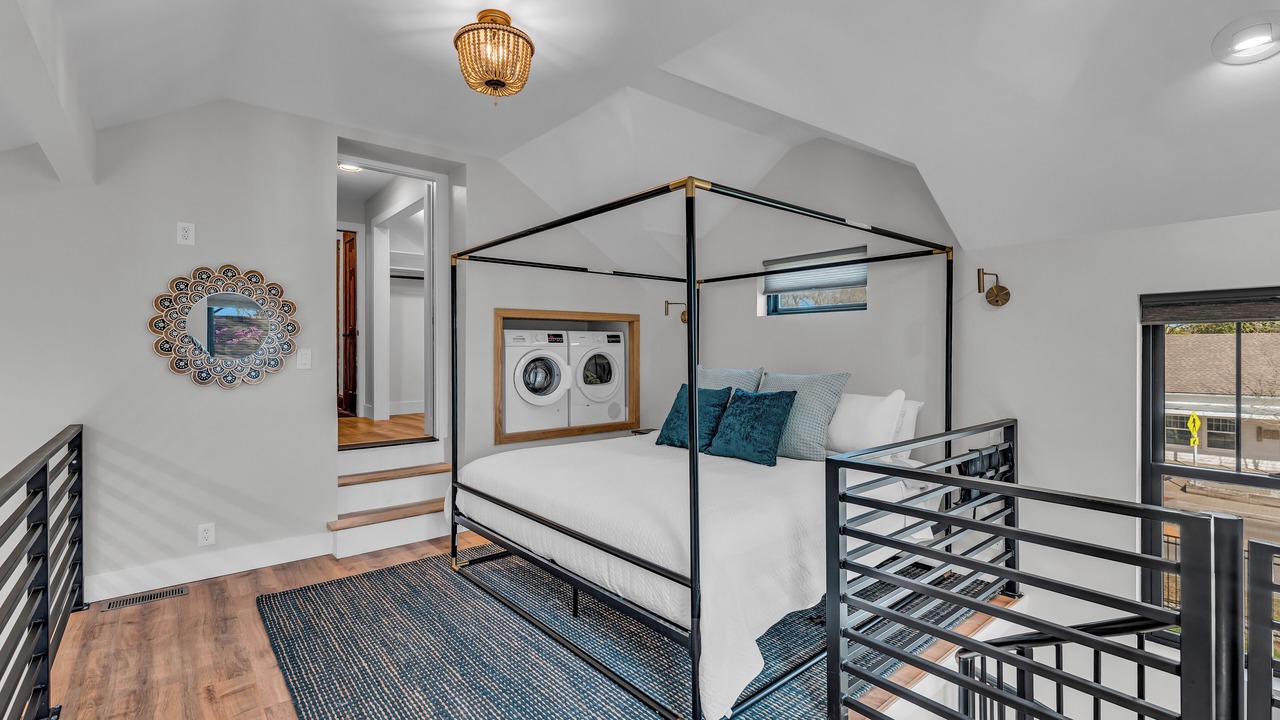 Photo of Bedroom in Lawrence