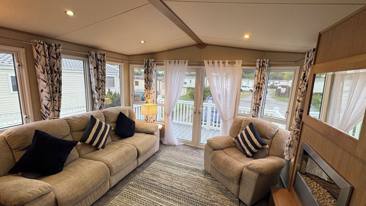 Photo of Livingroom in Challaborough
