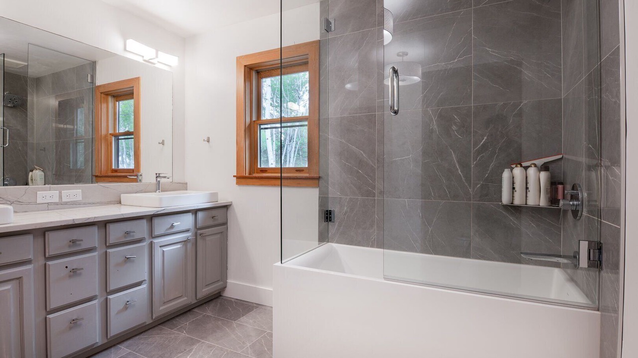 Photo of Bathroom in River Meadows