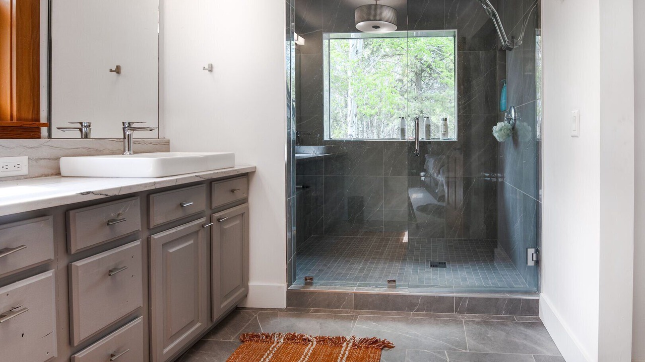 Photo of Bathroom in River Meadows
