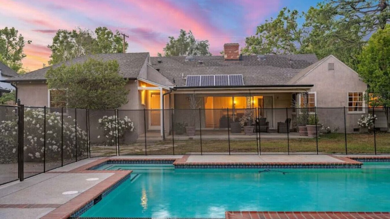 Photo of Outdoor in Valley Village