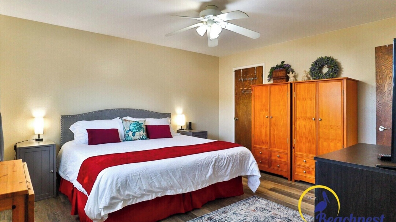 Photo of Bedroom in Opal Cliffs