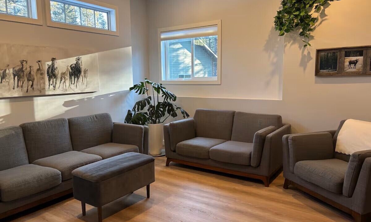 Photo of Livingroom in Calgary
