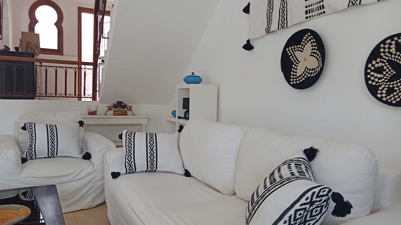 Photo of Livingroom in Tamrhakht