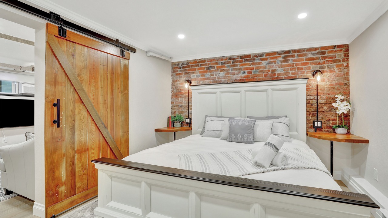Photo of Bedroom in Cheesman Park