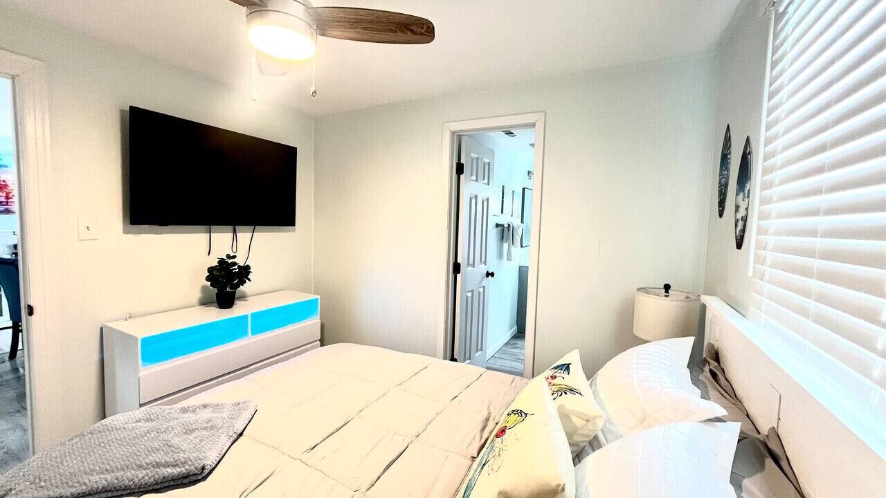 Photo of Bedroom in Russells Point