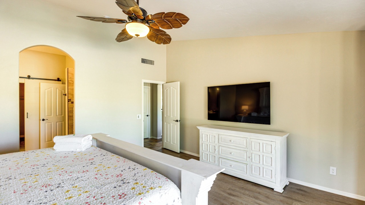 Photo of Bedroom in Saddlebrooke