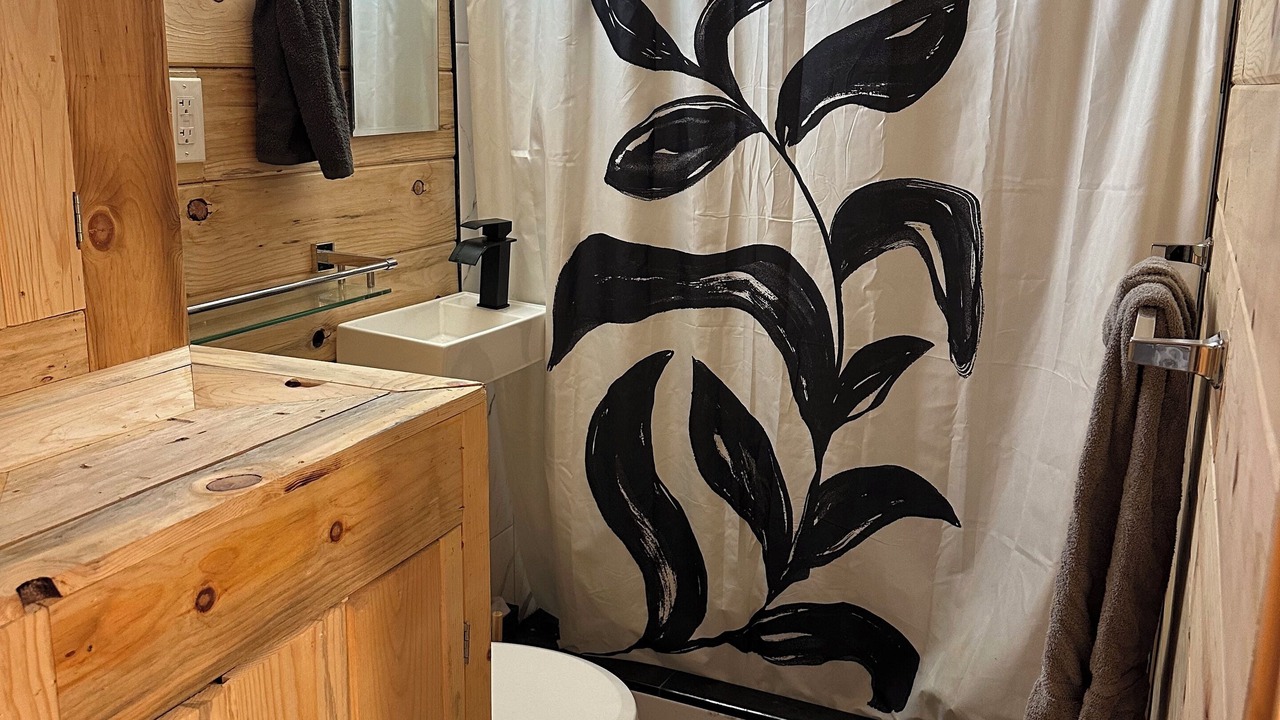 Photo of Bathroom in Walker