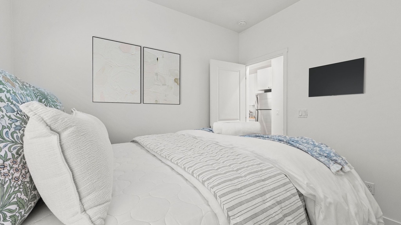 Photo of Bedroom in Downtown Sacramento