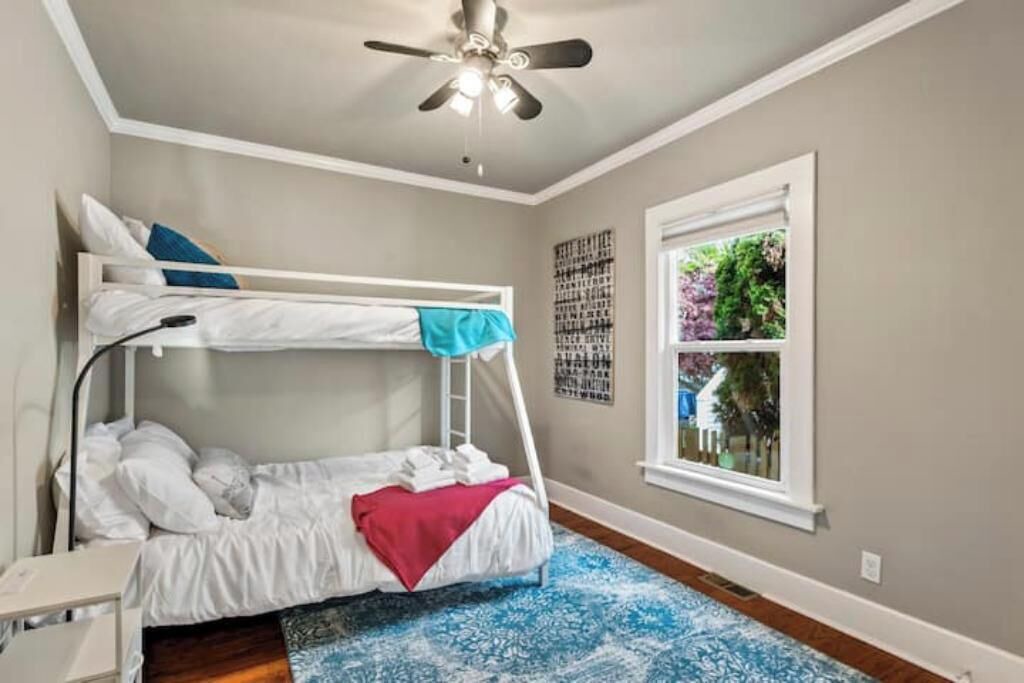 Photo of Bedroom in Alki