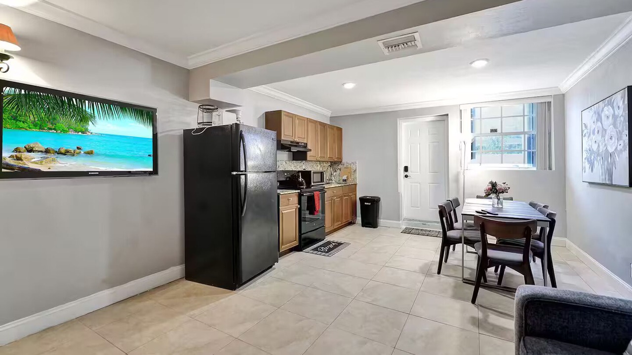 Photo of Kitchen in Golden Glades