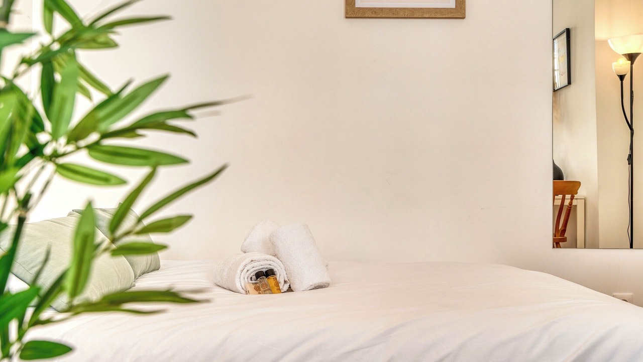 Photo of Bedroom in Jules Ferry - Recamier
