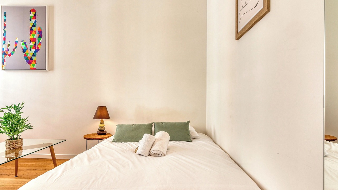 Photo of Bedroom in Jules Ferry - Recamier